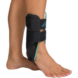 Rigid ankle brace for acute injuries